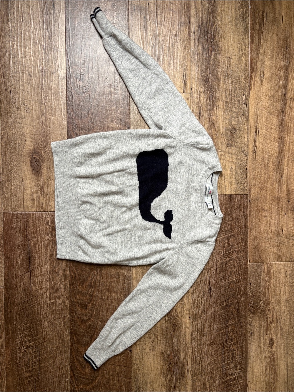 Vineyard Vines Gray Crewneck Sweater with Navy Whale